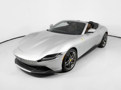 Used 2024 Ferrari Roma Spider image 2