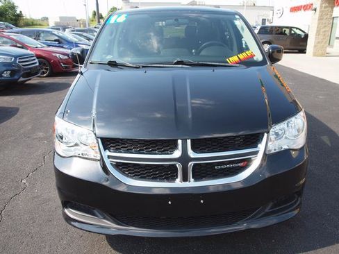Used 2016 Dodge Grand Caravan SXT FWD image 4