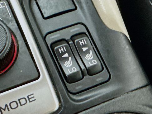 Used 2021 Subaru Forester Premium AWD/4WD image 4