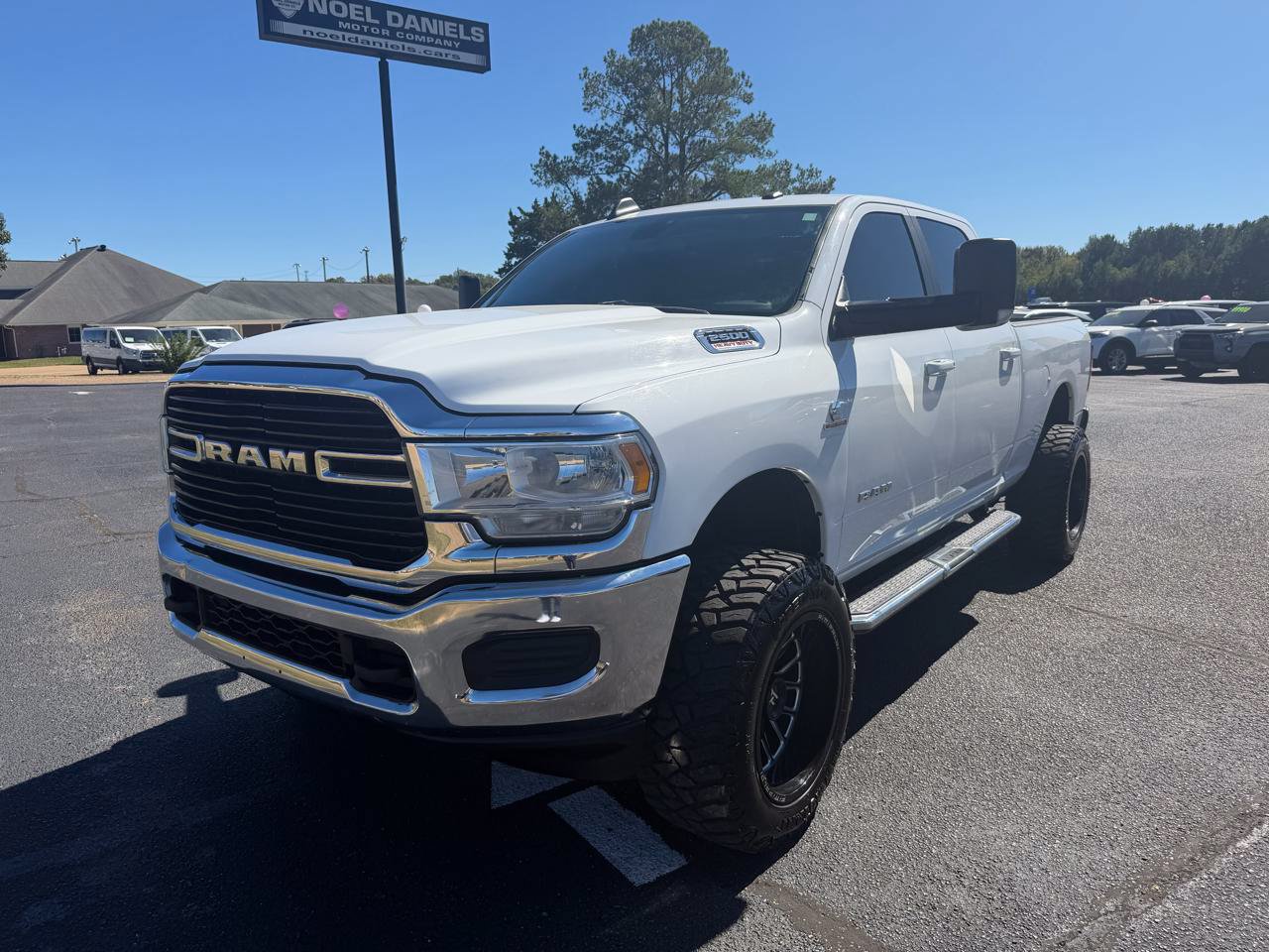 Used 2021 RAM 2500 Big Horn AWD/4WD image 2