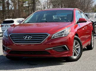 Used 2017 Hyundai Sonata SE video 1