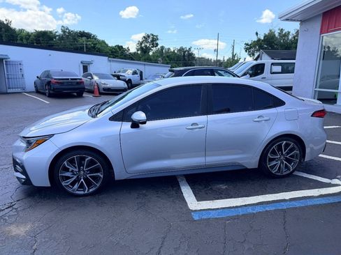 Used 2021 Toyota Corolla SE FWD image 4
