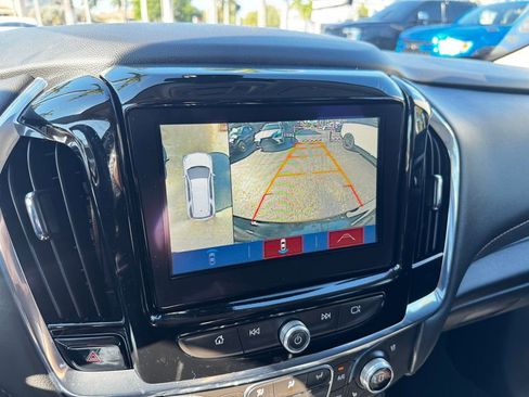 Used 2018 Chevrolet Traverse Premier w/ Driver Confidence II Package image 11