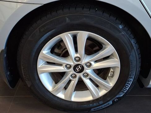 Used 2012 Hyundai Sonata GLS w/ Popular Equipment Pkg FWD image 7