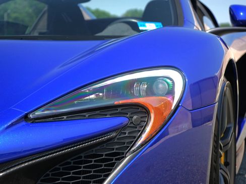 Used 2015 McLaren 650S Spider image 20