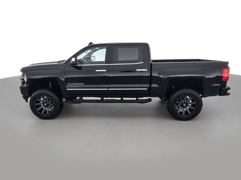 Used 2017 Chevrolet Silverado 1500 LTZ Z71 w/ LTZ Plus Package image 8