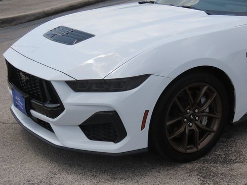 Certified 2025 Ford Mustang GT Premium RWD image 3