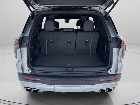 Used 2024 Chevrolet Traverse Z71 w/ Enhanced Driving Package image 22