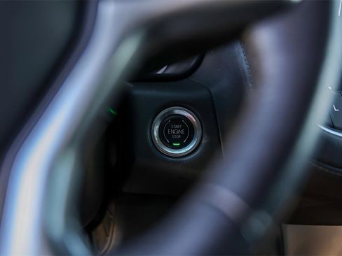 Used 2021 Chevrolet Tahoe LT w/ LT Signature Package image 18