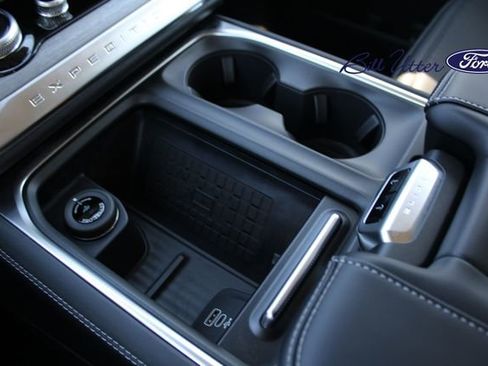 New 2025 Ford Expedition Max Platinum image 14