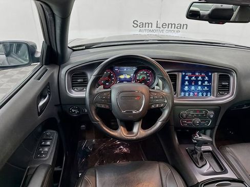 Used 2017 Dodge Charger SXT w/ AWD Premium Group image 23