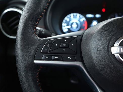 Used 2023 Nissan Kicks SR w/ SR Premium Package image 24