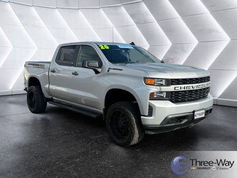 Used 2020 Chevrolet Silverado 1500 Custom w/ Custom Value Package image 7