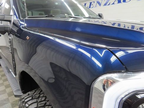 Used 2024 Ford F250 Lariat w/ Black Appearance Package image 33