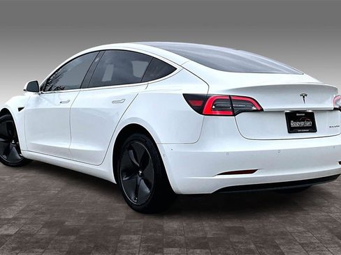 Used 2018 Tesla Model 3 Long Range image 9