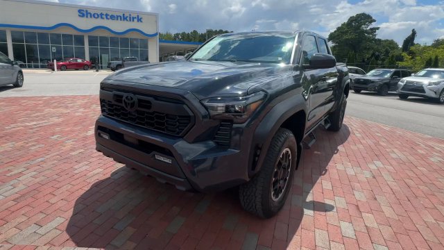 Used 2024 Toyota Tacoma TRD Off-Road AWD/4WD image 6