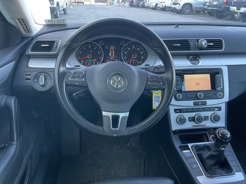 Used 2014 Volkswagen CC Sport image 16