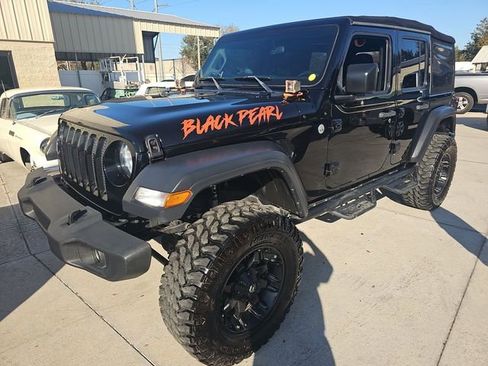 Used 2019 Jeep Wrangler Unlimited Sport S image 1