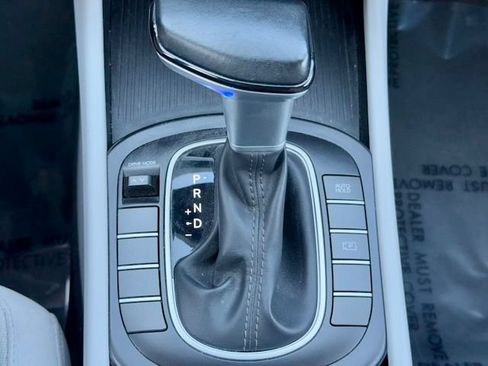 Used 2024 Hyundai Kona SEL FWD image 21