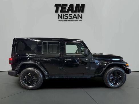 Used 2021 Jeep Wrangler Unlimited Sahara image 8