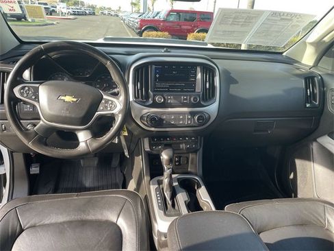 Used 2022 Chevrolet Colorado ZR2 image 18
