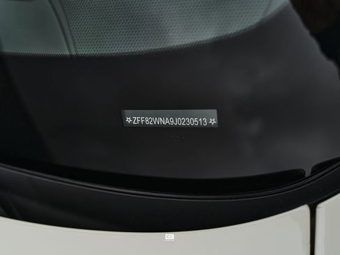 Used 2018 Ferrari GTC4Lusso image 33