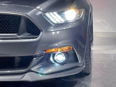 Used 2017 Ford Mustang GT w/ GT Performance Package RWD image 22