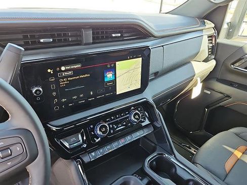 New 2026 GMC Sierra 2500 AT4 w/ AT4 Premium Plus Package image 18