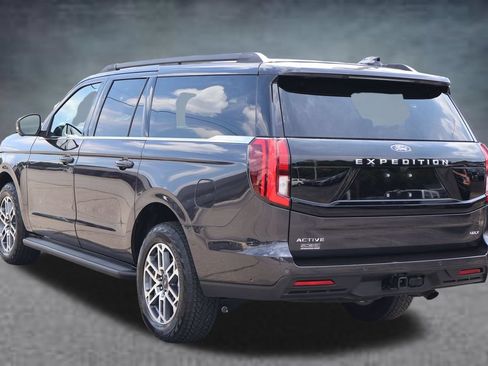 Used 2025 Ford Expedition Max Active AWD/4WD image 21