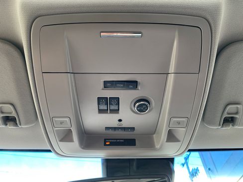 Used 2017 GMC Yukon Denali AWD/4WD image 31