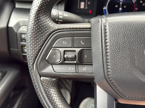Used 2024 Toyota Tacoma SR AWD/4WD image 34