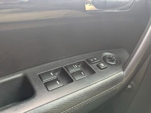 Used 2013 Kia Sorento LX image 35