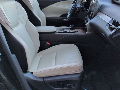 Used 2023 Lexus RX 350 Premium image 24