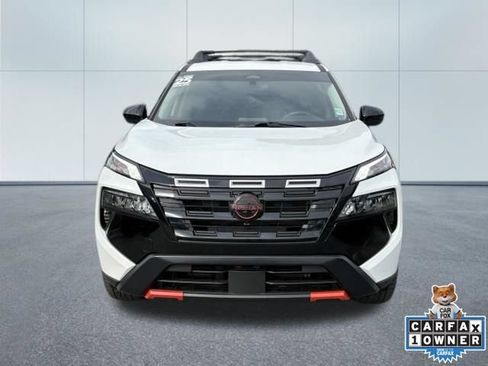 Used 2025 Nissan Rogue SV AWD/4WD image 5