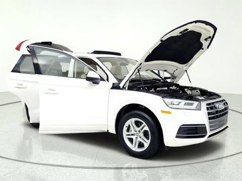Used 2018 Audi Q5 2.0T Premium Plus w/ Premium Plus Package AWD/4WD image 11