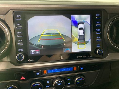 Certified 2022 Toyota Tacoma Limited image 25