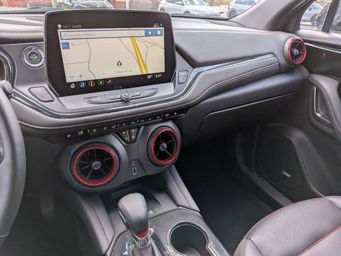 Used 2025 Chevrolet Blazer RS image 23