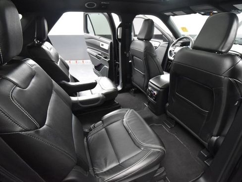 Used 2024 Ford Explorer ST w/ Technology Package image 55