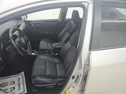 Used 2016 Toyota Corolla S image 2