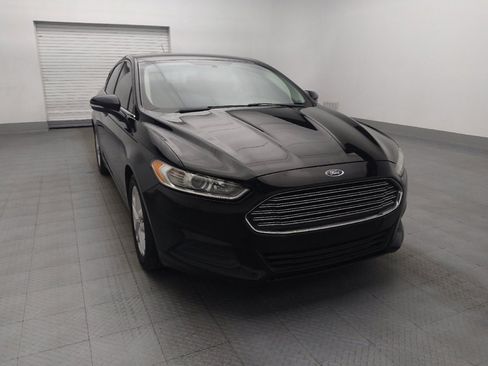 Used 2016 Ford Fusion SE FWD image 14
