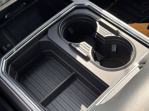 Certified 2022 Ford F250 Platinum image 19