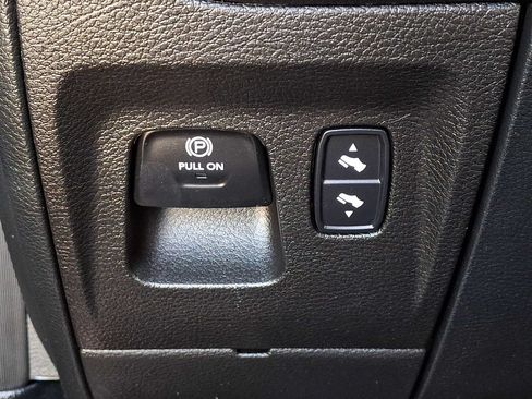 Used 2022 RAM 1500 Big Horn AWD/4WD image 27