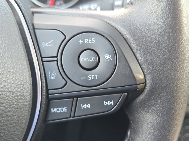Used 2022 Toyota RAV4 XLE w/ Convenience Package AWD/4WD image 15
