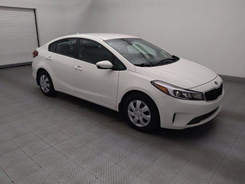 Used 2018 Kia Forte LX FWD image 11