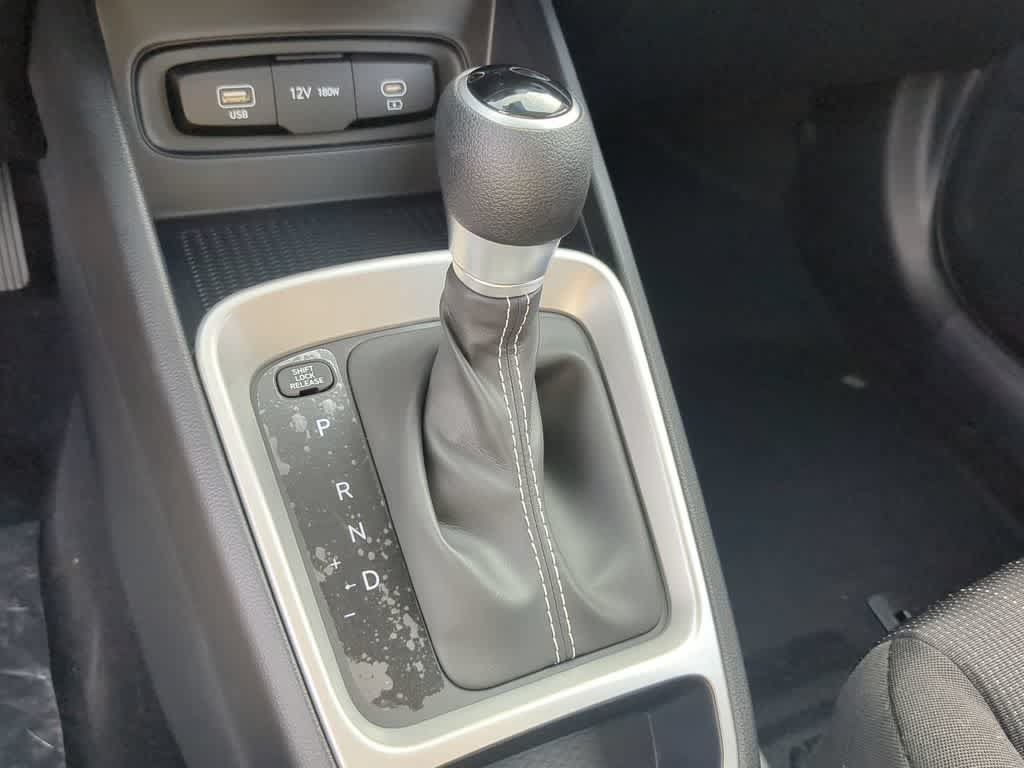 New 2026 Hyundai Venue SE FWD image 31