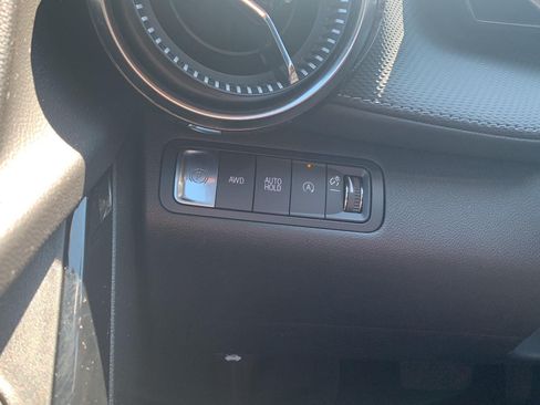 Certified 2025 Chevrolet Equinox LT AWD/4WD image 12