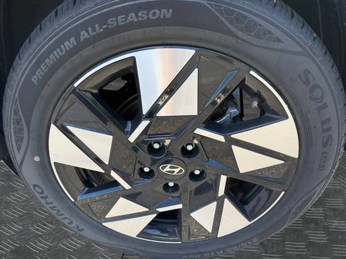 Used 2025 Hyundai Kona SEL AWD/4WD image 21