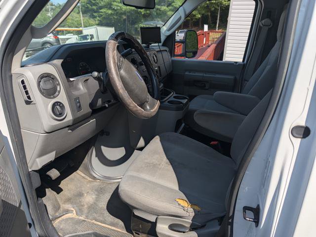 Used 2016 Ford E-450 and Econoline 450 Super Duty w/ Power Windows & Locks Group RWD image 5