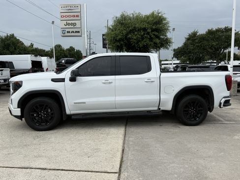 Used 2024 GMC Sierra 1500 Elevation w/ LPO, Elevation Black Package RWD image 9