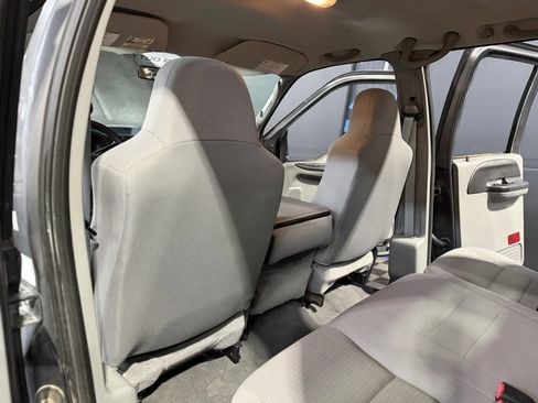 Used 2005 Ford F250 XLT image 19